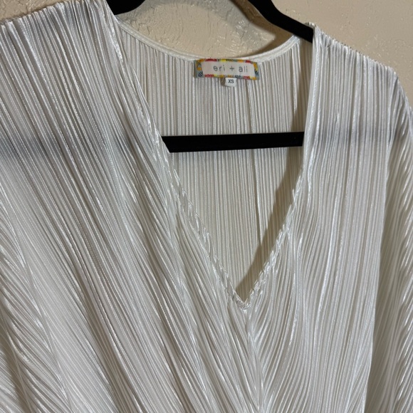 Eri + Ali Anthropologie White Pleated Twist Knot Waist XS Blouse - Picture 3 of 9